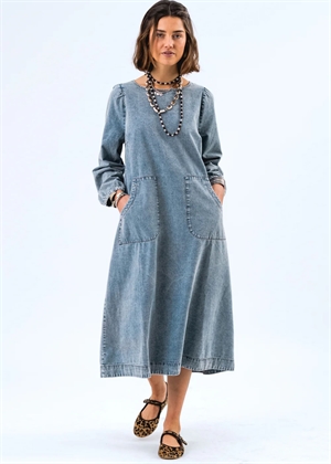 Lucas midi kjole Washed Denim Lollys Laundry 